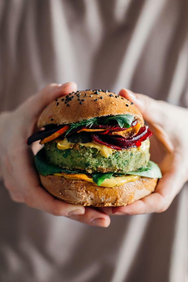 Monster Vegan Burger by Ellie Goulding and Jamie Oliver | The Awesome Green