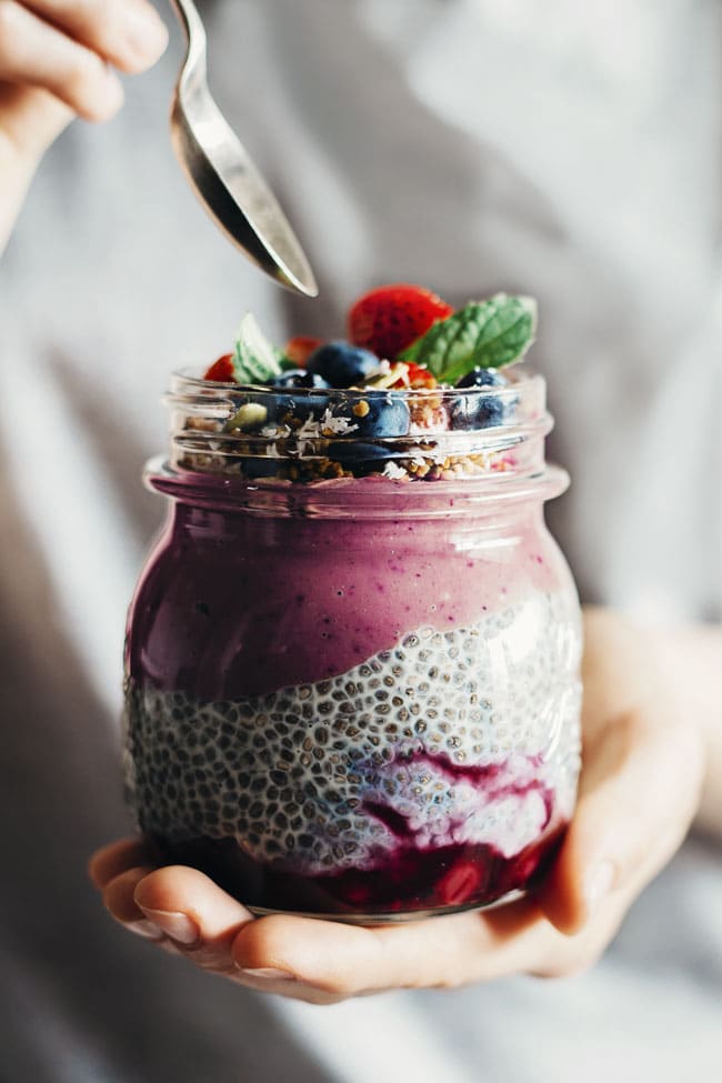 Chia, Acai and Strawberry Layered Breakfast Jar | The Awesome Green