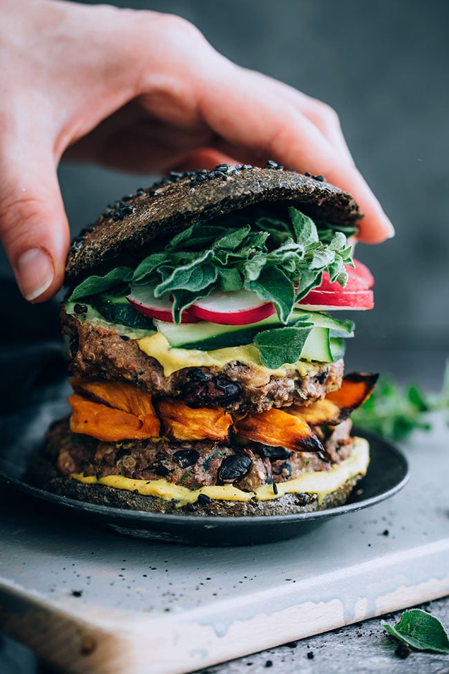 Black Bean Quinoa Burger with Activated Charcoal Bun | The Awesome Green